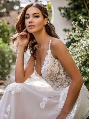 Abito da Sposa Semplice Incanto Leggero