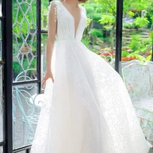 Exquisite Lace Wedding Dress Woman Bride Gown Customzied Deep V Neck Sleeveless Applique Court Train Backless Bridal Dresses
