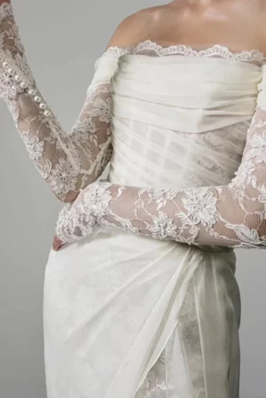 robe de mariee boheme chic col bardot 720x