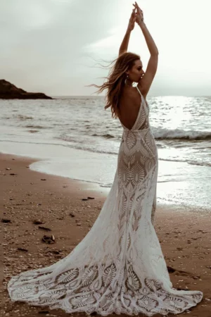 robe de mariee boheme chic plage dos 720x