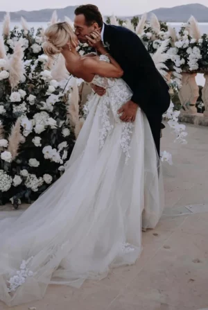 robe de mariee boheme dentelle tulle dos 720x