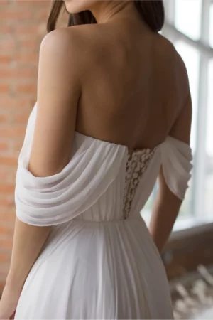 robe de mariee boheme epaules denudees dos 720x