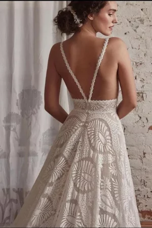 robe de mariee boheme guipure bretelle 720x