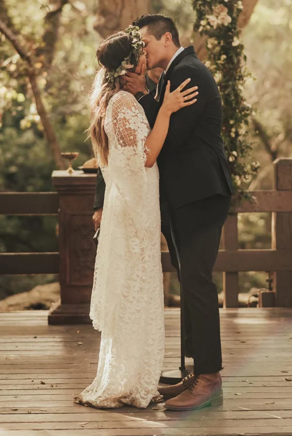 Beach Boho Long Sleeves Wedding Dress V Neck Custom Made Plus Size Backless 2024 Cut Out Lace Destination Elopement Bridal Gown - Image 4