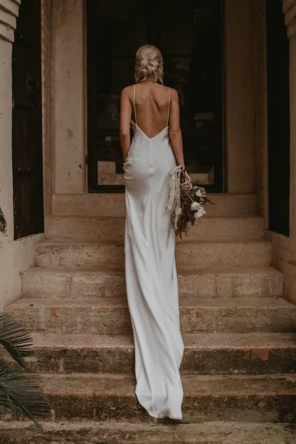 Abito da Sposa Semplici e Raffinati - Image 5