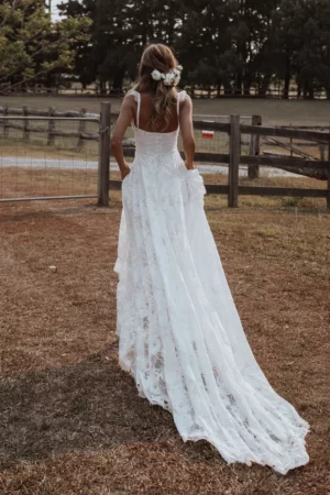 robe mariee boheme dentelle ivoire dos 720x