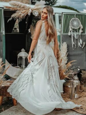 Abiti da Sposa Boho Scia di Petali