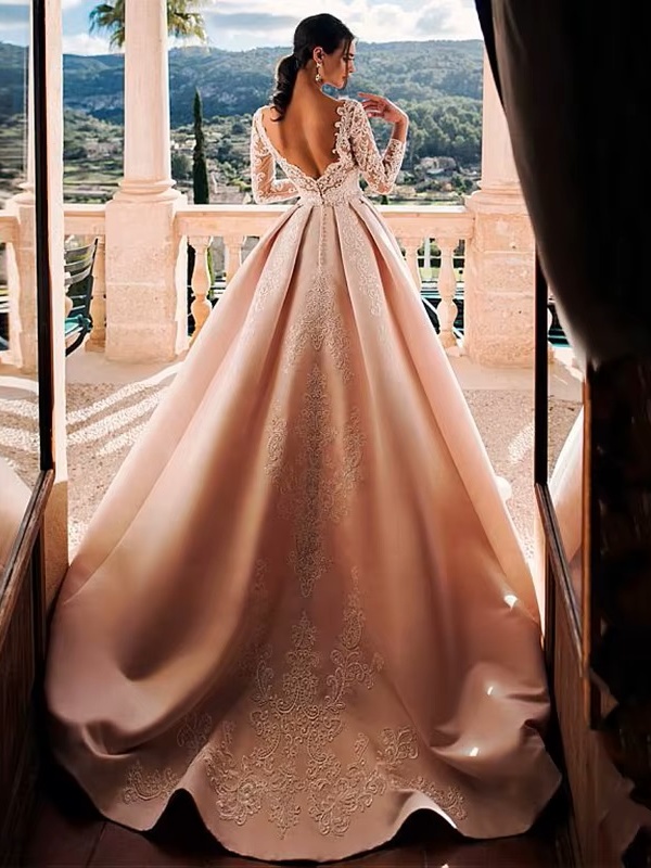 SoDigne Satin Wedding Dress Lace Appliques V-Neck A-Line Long Sleeves Princess Bridal Dress Elegant Wedding Gowns Customized 2 SoDigne Satin Wedding Dress Lace Appliques V-Neck A-Line Long Sleeves Princess Bridal Dress Elegant Wedding Gowns Customized - immagine 2