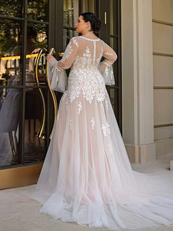 Sexy Wedding Dresses Plus Size V Neck Long Sleeves Illusion Bride Gowns Appliques Floor Length Tulle A-Line Vestido De Noiva - immagine 2