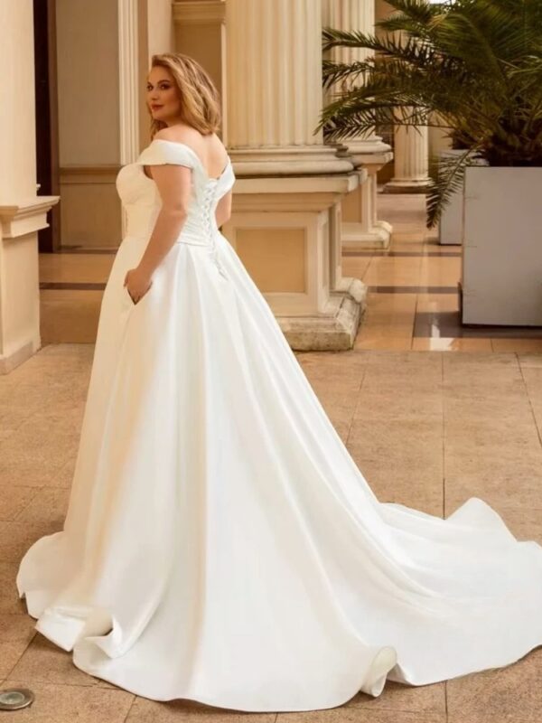 Elegant Wedding Dress For Women Plus Size Satin V-Neck Off The Shoulder Bride Gown Lace Up Sweep Train A-Line Robe De Mariée - immagine 2