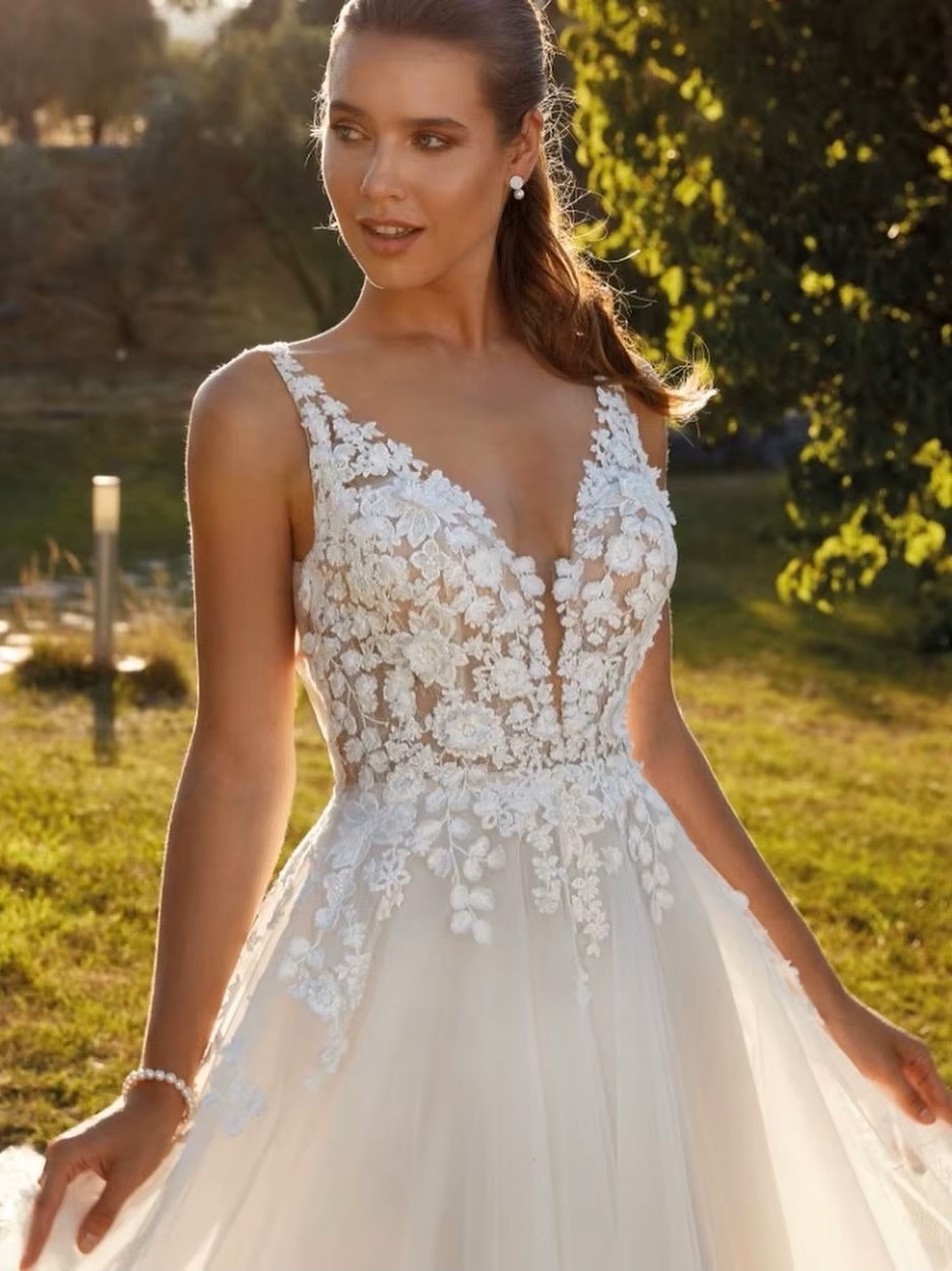 SoDigne Formal Princess Women Wedding Dresses Lace Flower A Line Bride Gowns Button Backless Bridal Dress For Wedding Customized 3 SoDigne Formal Princess Women Wedding Dresses Lace Flower A Line Bride Gowns Button Backless Bridal Dress For Wedding Customized - immagine 3