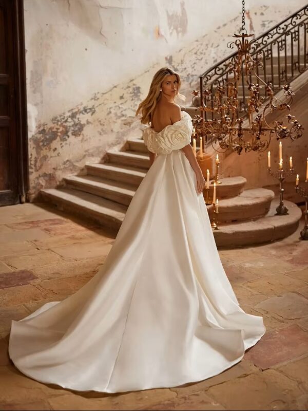 SoDigne Off Shoulder 3D Flower Wedding Dresses A-line Sleeveless Simple Satin Bridal Dress 2025 Long Wedding Gown Robe De Mairee - immagine 2