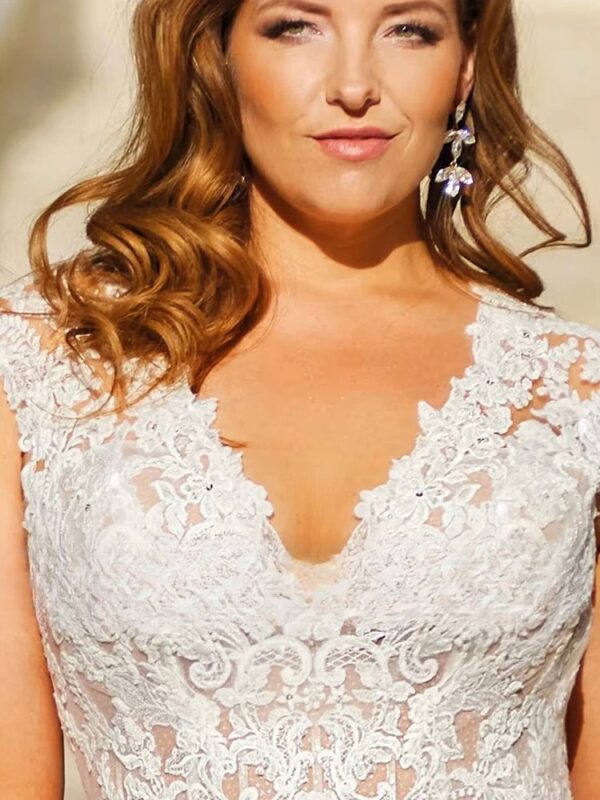 Exquisite Wedding Dresses Plus Size Tulle With Lace Applique V-Neck Backless Bride Gowns Cap Sleeves Mermaid Vestido De Noiva - immagine 3