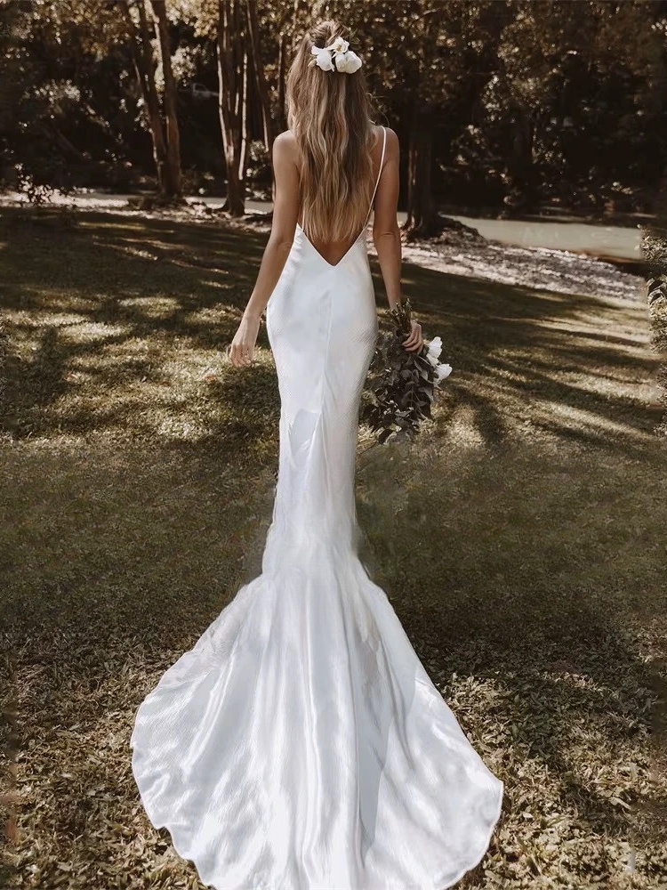 Modern V-Neck Wedding Dress 2025 Mermaid Spaghetti Straps Open Back Simple Sleeveless Bridal Gown Vestido De Noiva Customized 3 Modern V-Neck Wedding Dress 2025 Mermaid Spaghetti Straps Open Back Simple Sleeveless Bridal Gown Vestido De Noiva Customized - immagine 3