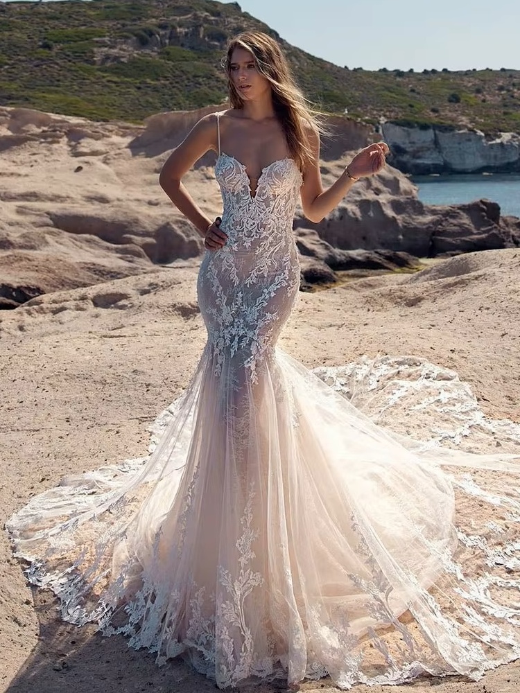 SoDigne Vintage Mermaid Wedding Dresses Sexy V-neck Lace Appliques Long Bride Dress Backless Wedding Gowns Vestido De Noiva 1 SoDigne Vintage Mermaid Wedding Dresses Sexy V-neck Lace Appliques Long Bride Dress Backless Wedding Gowns Vestido De Noiva