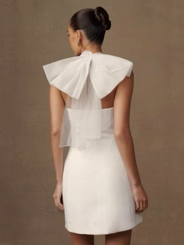 Simple Mini Mermaid Satin Wedding Dress Sexy Sleeveless Tulle Hatler Formal Pleat Open Back with Bow Boho Short Grown Customized 4 Simple Mini Mermaid Satin Wedding Dress Sexy Sleeveless Tulle Hatler Formal Pleat Open Back with Bow Boho Short Grown Customized - immagine 4