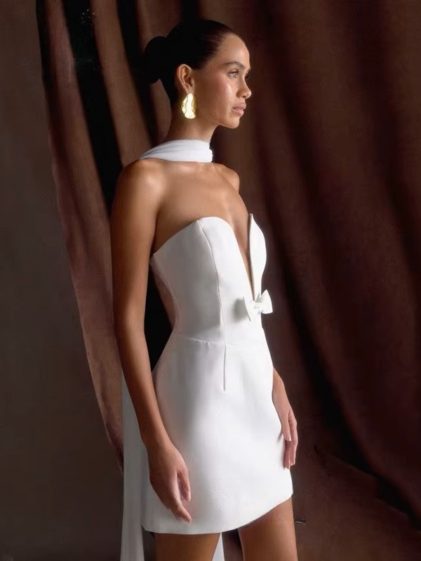 Classic Mini Wedding Dress For Women Sexy Deep V-Neck Pleat Bow Sleeveless Gown Backless with Zipper Short Dress Customized 2025 3 Classic Mini Wedding Dress For Women Sexy Deep V-Neck Pleat Bow Sleeveless Gown Backless with Zipper Short Dress Customized 2025 - immagine 3