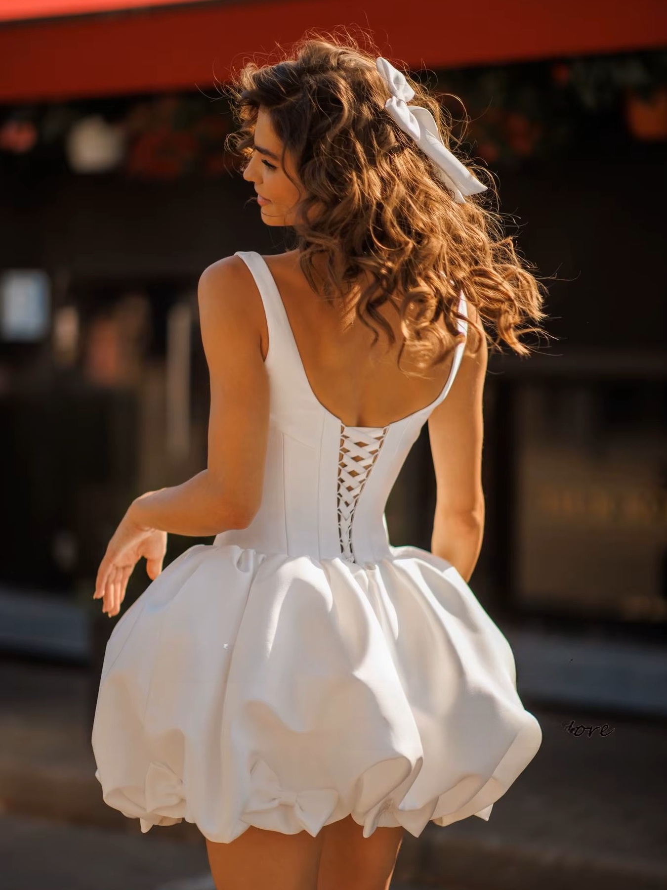 SoDigne A-line Satin Short Bride Dresses Square Collar Sleeveless Wedding Dress Mini Bridal Gown Robe De Mairee Customized 2 SoDigne A-line Satin Short Bride Dresses Square Collar Sleeveless Wedding Dress Mini Bridal Gown Robe De Mairee Customized - immagine 2