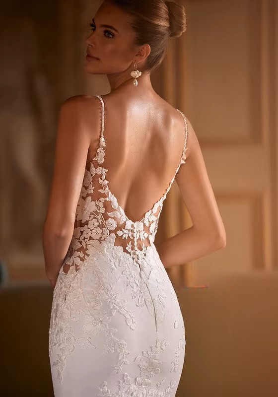 SoDigne Mermaid Lace Appliques Wedding Dresses V-neck Sleeveless Satin Bridal Dress Long Wedding Gown Robe De Mairee Customized 4 SoDigne Mermaid Lace Appliques Wedding Dresses V-neck Sleeveless Satin Bridal Dress Long Wedding Gown Robe De Mairee Customized - immagine 4