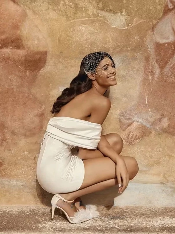 Exquisite Mermaid Wedding Dresses Strapless Pleat Off Shoulder Mini Bride Dresses Sexy Backless Detachable Train Customized 2025 3 Exquisite Mermaid Wedding Dresses Strapless Pleat Off Shoulder Mini Bride Dresses Sexy Backless Detachable Train Customized 2025 - immagine 3