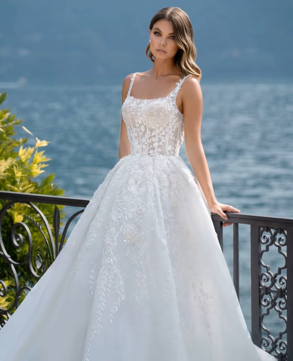 SoDigne Luxury A-line Wedding Dresses Square Collar Sleeveless Bridal Gown Beach Backless Appliques Tulle Split Bridal Dress 3 SoDigne Luxury A-line Wedding Dresses Square Collar Sleeveless Bridal Gown Beach Backless Appliques Tulle Split Bridal Dress - immagine 3